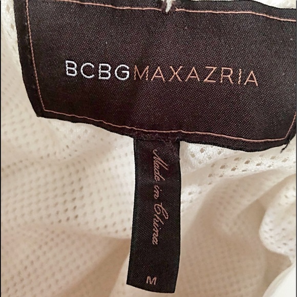 BCBG MAXAZRIA - sideways Zippered Rain Jacket Coat - Picture 5 of 6